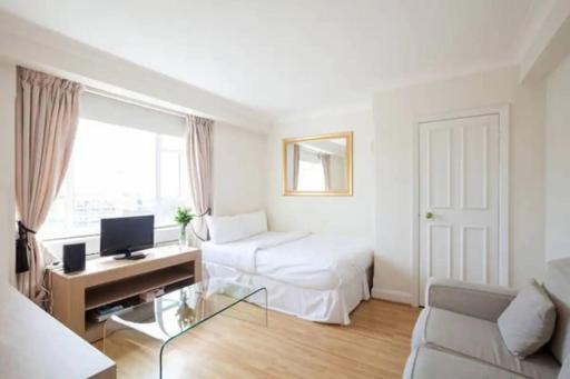 Stunning 1 Bedroom Apartment in Chelsea - Housity