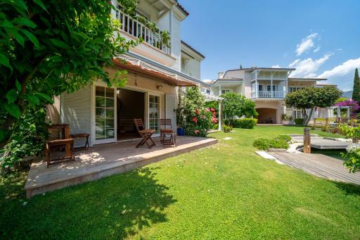 Portville Canal Villas #76 - Housity