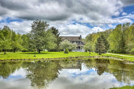 Pet-Friendly Pond View Loft with Private Pool! - Housity
