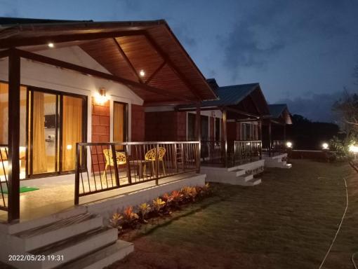 Royal Stone Resort - Hizvo