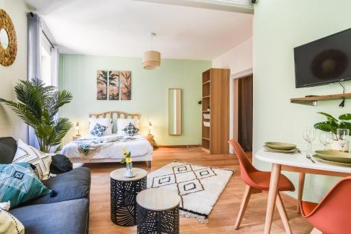 Lumineux - L'Amazone - Gare - Housity