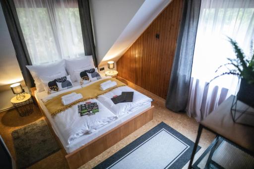 4 Évszak Völgyhotel - Housity