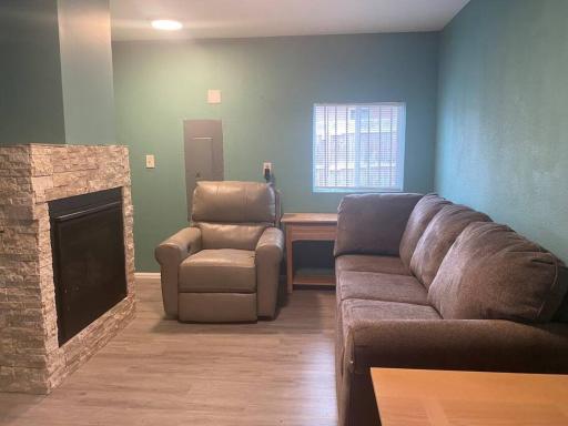 Nicely Secluded Home in a Convenient Location - Housity
