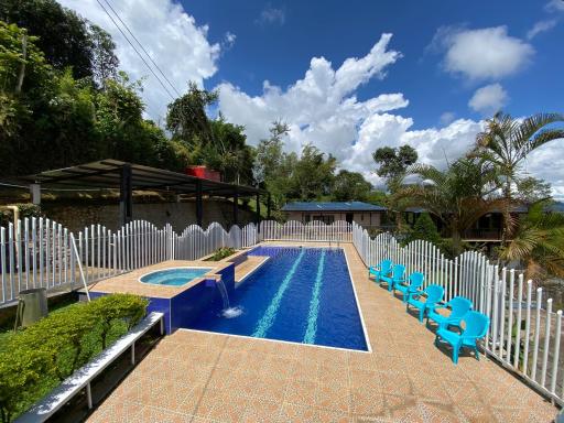 Finca Villa Maju K24 Vista naturaleza clima delicioso A 30 min Cali - Housity