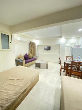 Zafero Studios and Apartments - Families only - Housity