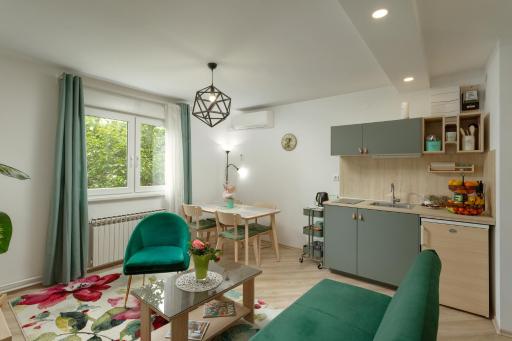 Green Garden House - Housity