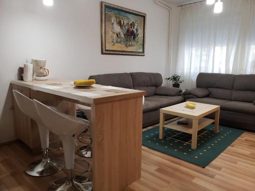 Leninova Apartment - Housity