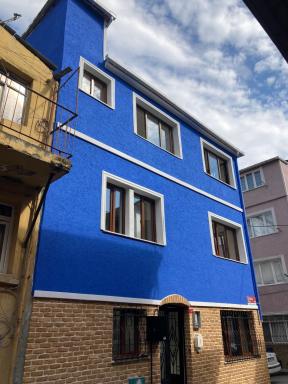 Balat/Newly decorated house in historical district - Housity