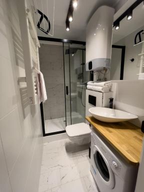 URBAN APARTMENTS Dluga 40 No 11, FREE PUBLIC PARKING, Self CHECK-IN - Housity