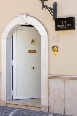 Pavean Suites Frattaminore - Housity