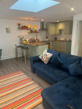 Beach, hills, food, scenic walks-The Kelp house. - Housity