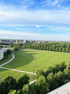 Panorama Home mit Weitblick auf die City - Housity