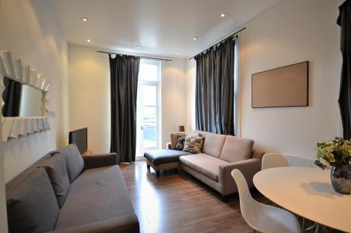 One Bedroom Apartment in Bayswater - Housity