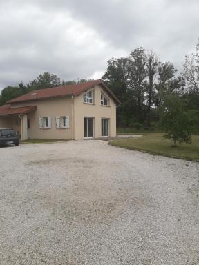 Maison neuve et tranquille - Housity