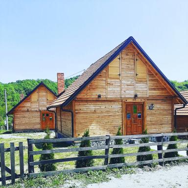 Vikendica Jovicic - Housity