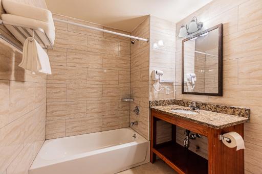Astoria Inn LaGuardia Hotel - Housity