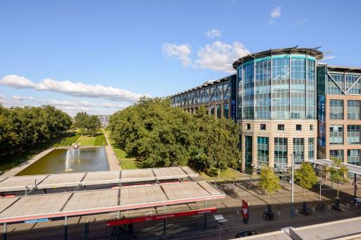 ATLANTIC Hotel Airport - Housity