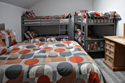 Aunt Rachel's Barn Hostel - Housity