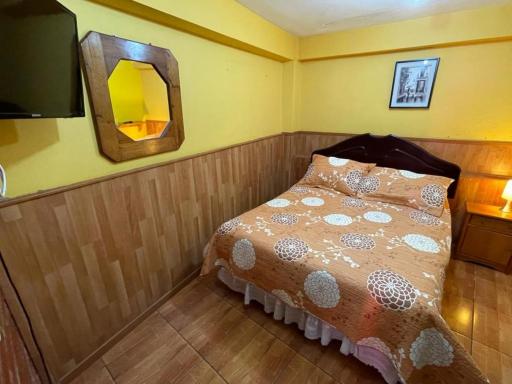 Hostal Los Salares - Housity