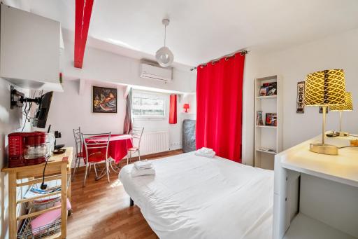Studio Peniche au coeur de Lyon pour 2 personnes, insolite et calme - Housity