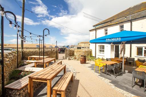 The West Bay Hotel - Housity