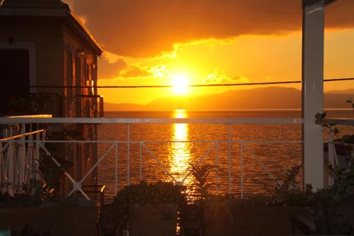 Asteri Apartments Mytikas 2-Bedroom Penthouse 360 Views - Housity