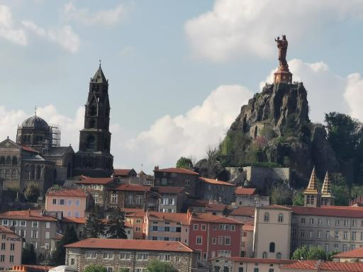 Chambre privée dans appart partagé, centre ville, avec vue sur les monuments - Housity