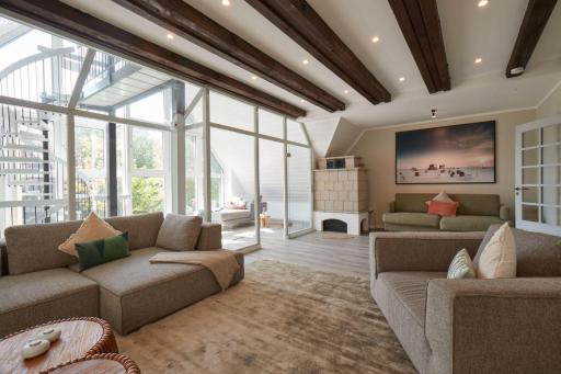 Haus-Yacht - Housity