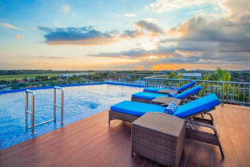 Platinum Adisucipto Hotel & Conference Center - Housity