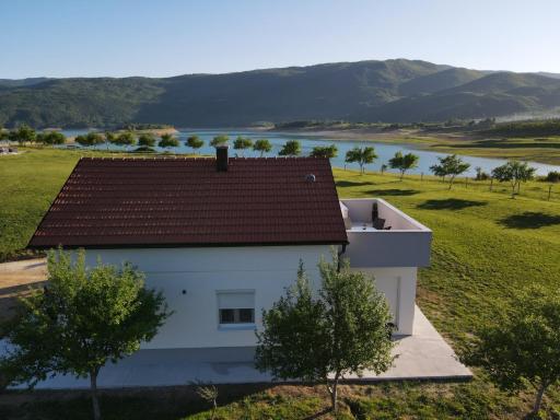 Vikendica Bruše - Housity