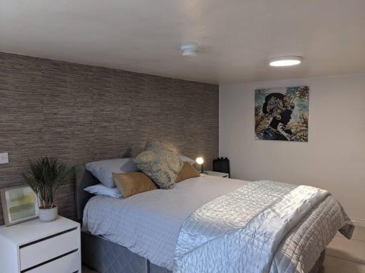 Forest View Impeccable two bedroom house - Housity
