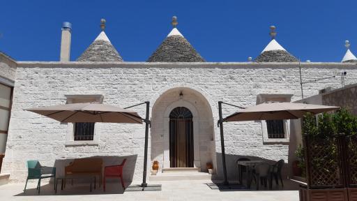 Pietra d'angolo - Housity