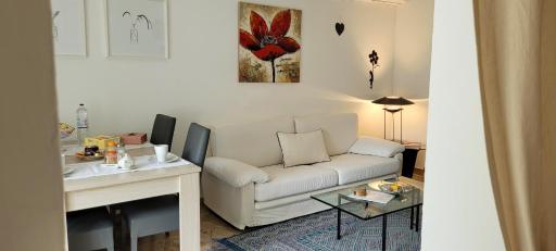 CASA CHANOUX - cir 0001 Hone - Housity