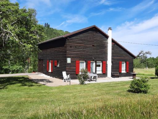 Chalet familial avec grand jardin et équipements pour enfants, à 500m du centre de Ban-sur-Meurthe - FR-1-589-33 - Housity