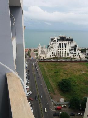 maka grupi - Housity