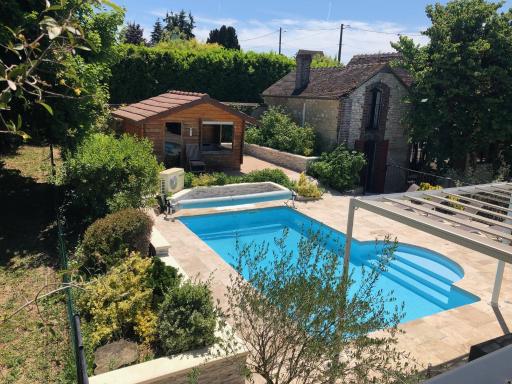 Le Rouge & Blanc - Housity