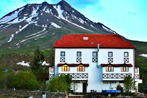 Karbeyaz Hotel & Resort - Housity