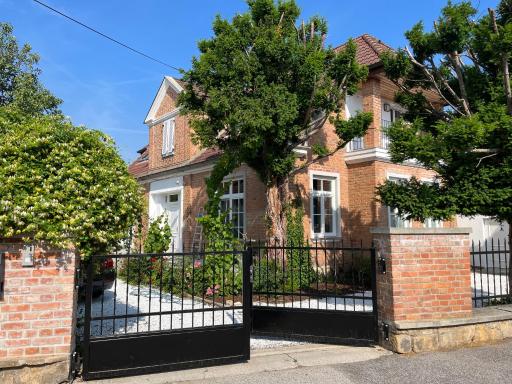 Oggau Cottage - Housity