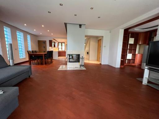 Ancoba House - Housity