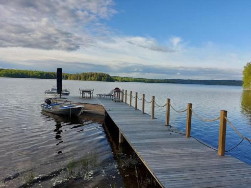 Villa by the lake with access to boat - Housity