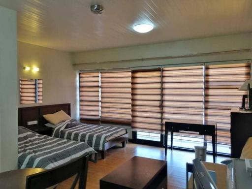 3 Pax Studio Foggy Cold Breeze,Condo in Gardenville Hotel - Housity