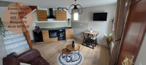 NOUVEAU : Rustik'House - À 2 pas de la Gare RER C - Housity