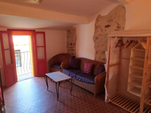 Tasteful village house in quiet but central location - Housity