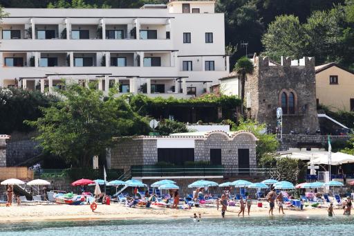 Hotel La Torre - Housity