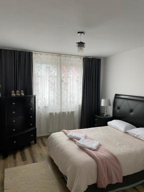 Laura Apartament - Housity