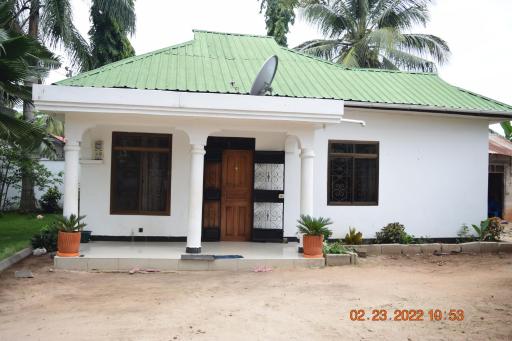 Tropical Paradise Villa in Dar Es Salaam - Housity