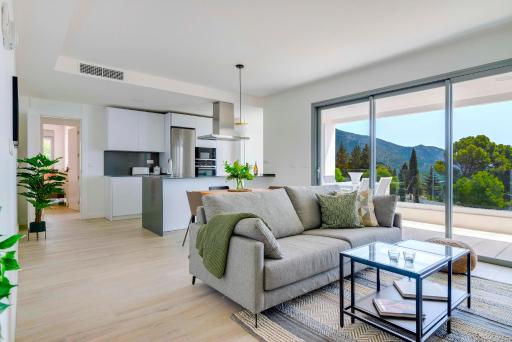 Central Apartment with a view - Housity