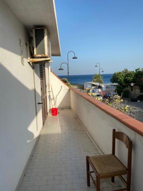Appartamento sul mare - Housity