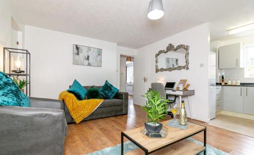 K Suites - Bishops Court - Housity