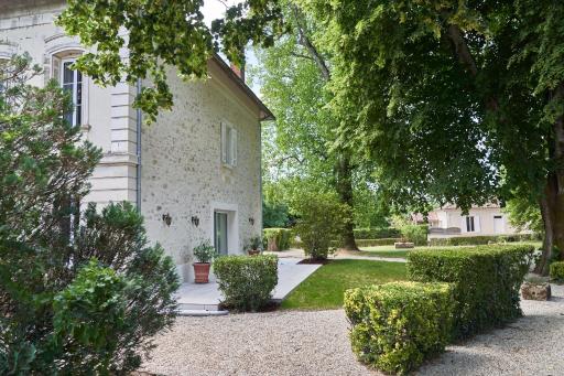 CHATEAU BELAIR-Séjour Prestige - Housity